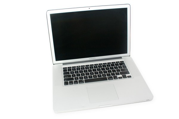 MACBOOK PRO APPLE A1286 15" MID 2009 INTEL CORE DUO 2.8 GHZ 4 GB DDR3 500 GB HDD NVIDIA GEFORCE 9400M SILVER