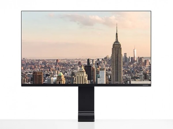 MONITOR 32" SAMSUNG LS32R750UEU 4K ULTRA HD HDMI SUPPORTO SALVASPAZIO REGOLABILE NERO