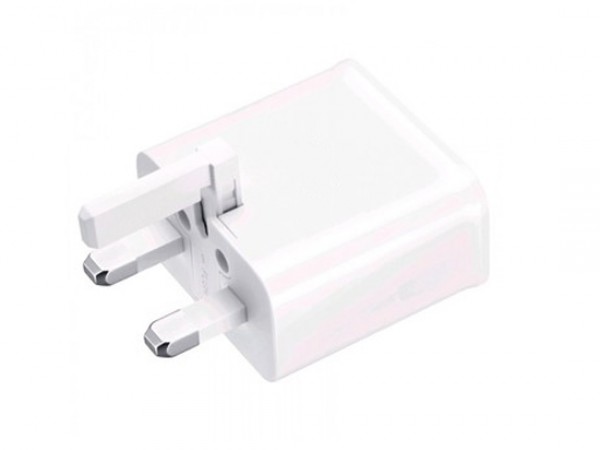 CARICABATTERIE / ADATTATORE UK ORIGINALE SAMSUNG EP TA12UWE 5.0 V 2.0 A BIANCO *** SPEDIZIONE GRATIS ***