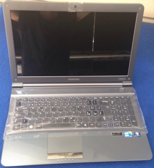 NOTEBOOK SAMSUNG NP RC510 S055E INTEL CORE I5 M480 4 GB DDR3 320 GB HDD 15.6" NVIDIA GEFORCE 315M WINDOWS 7 HOME PREMIUM